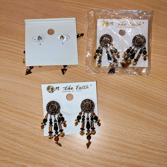 NWT 80s Vintage On the Earth by Watta Ethnic Earrings - Picture 3 of 3